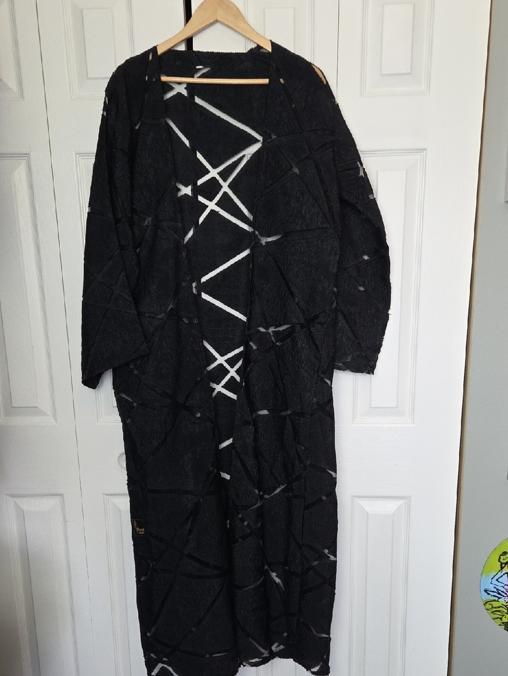 Black Textured Open Abaya Duster with White Abstract Detailing